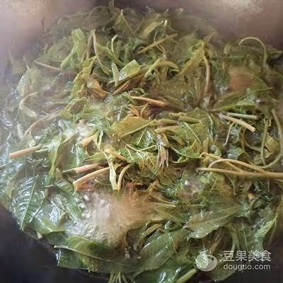 香椿炒雞蛋，春季不可錯過的美食