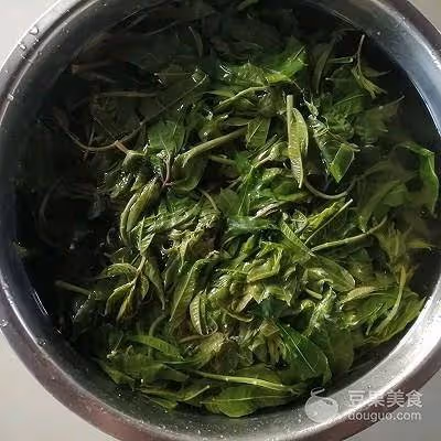 香椿炒雞蛋，春季不可錯過的美食