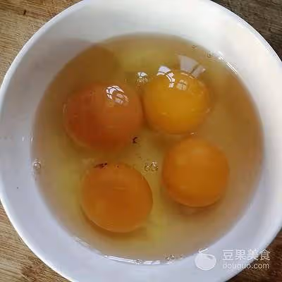 香椿炒雞蛋，春季不可錯過的美食