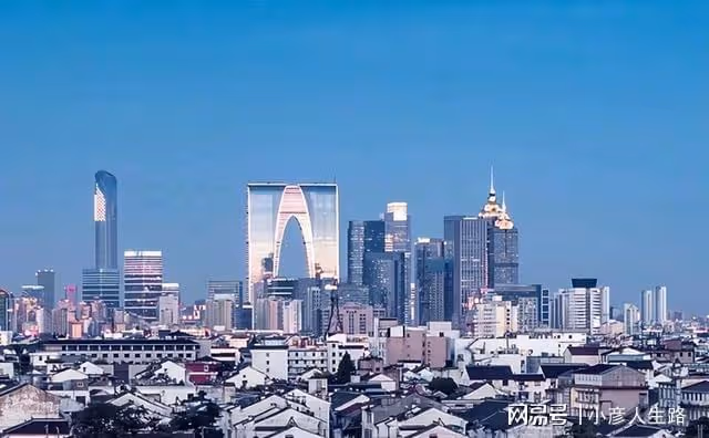 蘇州面積比上海大,人口超過1200萬,為何還未成為「超大城市」?