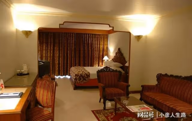 在巴基斯坦旅行時,導遊勸你管住自己的手,不然就會被纏上?