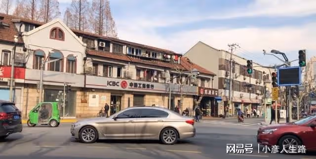 上海百年老街道,昔日輝煌與南京路齊名,如今沒落只剩記憶