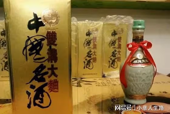 重慶某名酒走向隕落,昔日輝煌年賺10億,如今卻無人問津,為何