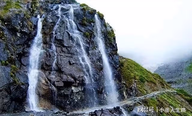這座奇怪的縣城,仍然有著8點禁止外出的「宵禁」,這是為何?