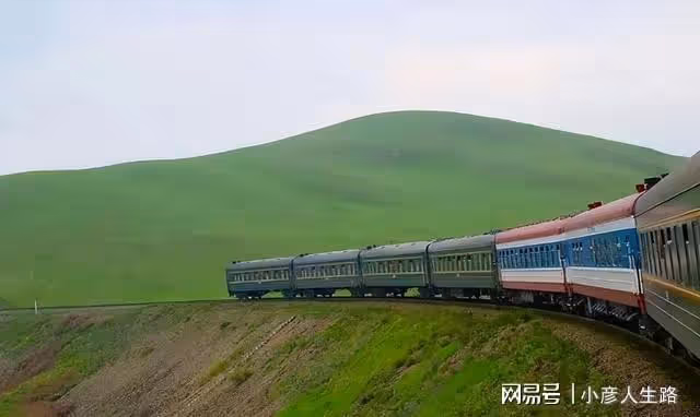 這趟行駛時間很長的K3列車,全程5天6夜的時間,車票六千還難搶