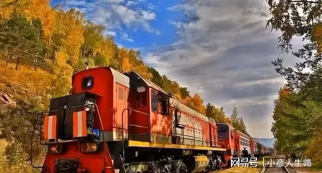 這趟行駛時間很長的K3列車,全程5天6夜的時間,車票六千還難搶