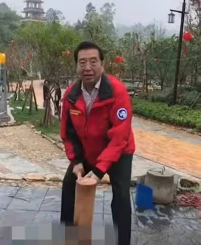 李雙江老淚縱橫：2023是最後一個沒有兒子陪伴的春節，他快回來了