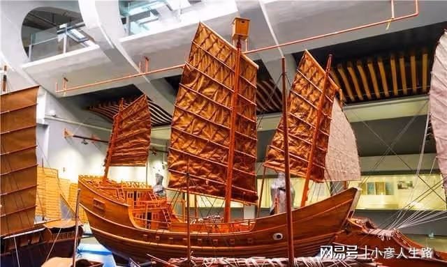 廣東陽江,這個博物館很神奇,裡面放了一艘船,卻發現18萬件文物