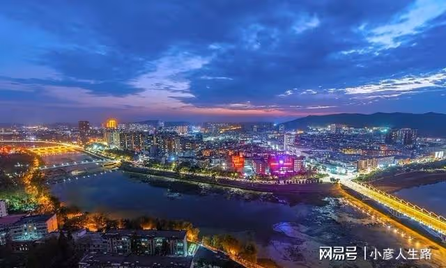 河南一座山清水秀的三線小城,連續十年被評為宜居之城!你去過嗎