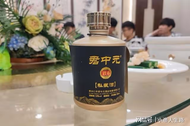 性格豪放的四川人，一年喝掉30萬噸白酒，除了本地酒更鐘情這2款