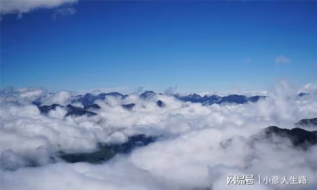 四川西北部有一個冰川,形成上億年90年代才被日本科學家發現