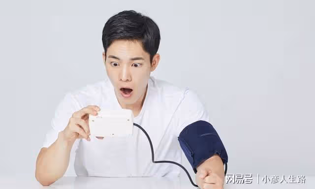 中青年人高血壓，低壓很難降下來？介紹3種藥，加強控壓保心護腎
