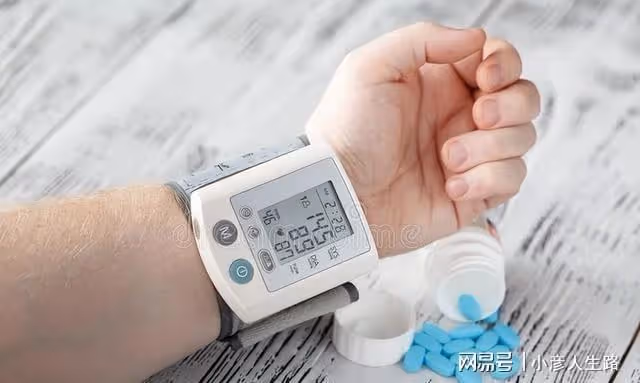 中青年人高血壓,低壓很難降下來?介紹3種藥,加強控壓保心護腎