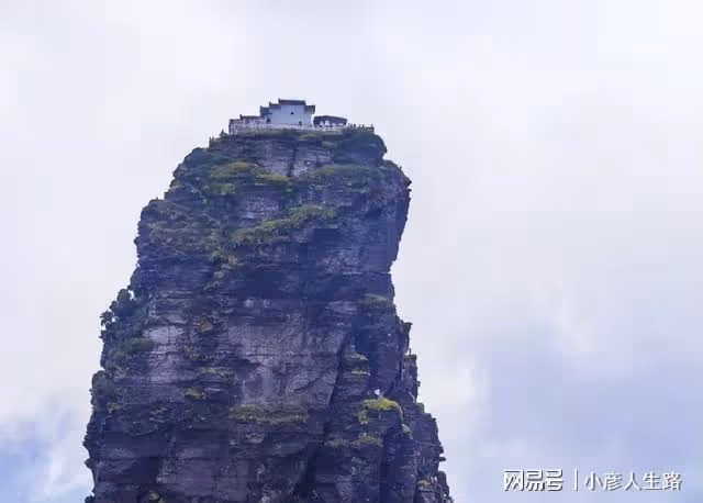 古建築中的「奇蹟」梵凈山，它是如何建造的？引起眾人猜測