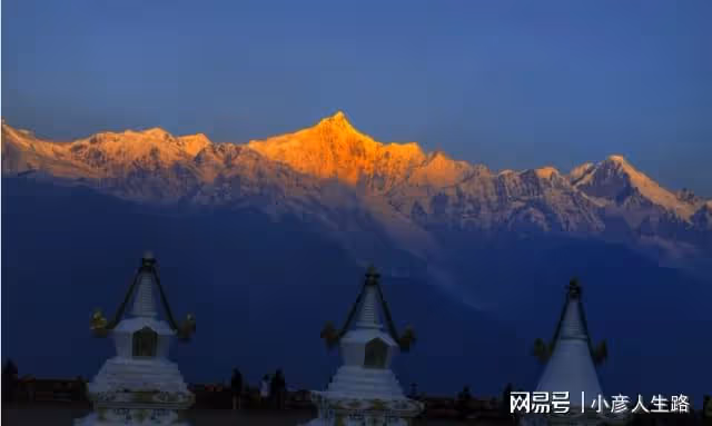 神秘的梅里雪山,科考隊遭遇雪球襲擊,同時加速衰老卻無法解釋