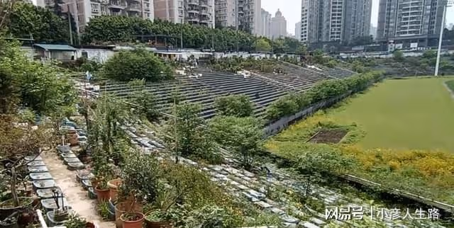 江北委屈的地標建築,從繁榮到沒落只用20年,為何有人反對開發它