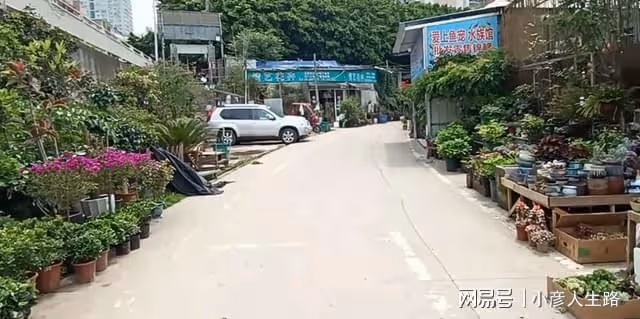 江北委屈的地標建築,從繁榮到沒落只用20年,為何有人反對開發它