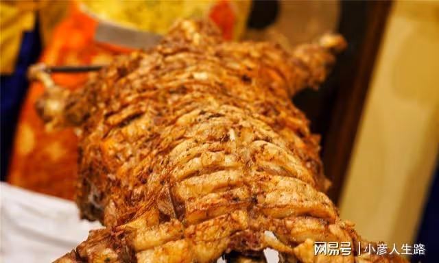 河北有個最佳旅遊小鎮，吃一份正宗的滿族八大碗只要168元