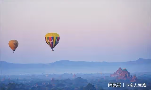 東南亞有名的熱氣球聖地,中國遊客花35元爬樓,只為最佳攝影機位