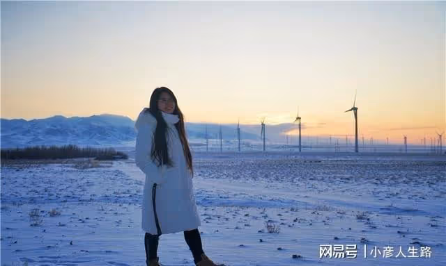歐亞大陸距離海洋最遠的地方，位於新疆，現成網紅景點