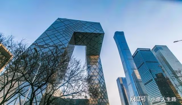 國內經濟發達的8個城市,成都第八,杭州第六,那麼第一是誰