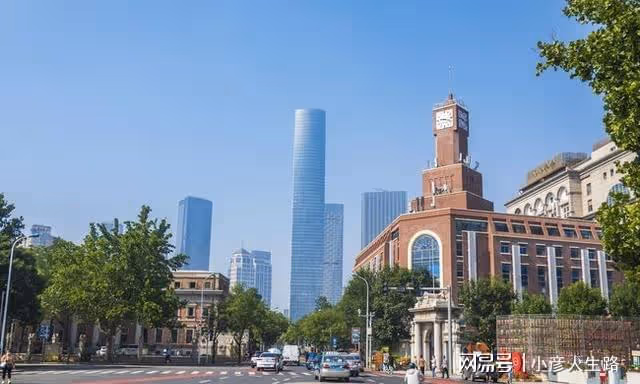 國內經濟發達的8個城市,成都第八,杭州第六,那麼第一是誰