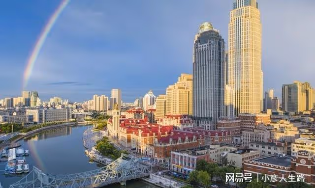 國內經濟發達的8個城市,成都第八,杭州第六,那麼第一是誰
