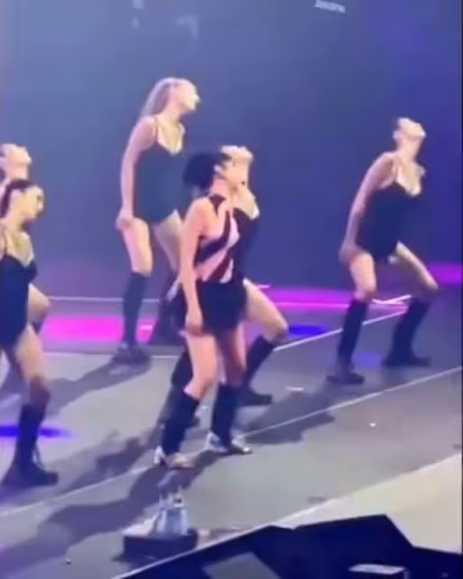 Blackpink香港演唱會,Jennie真的在划水嗎?