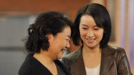 「婆婆，小姑送你的手機，你給我幹嘛」「兒媳，你去幫我退掉吧」