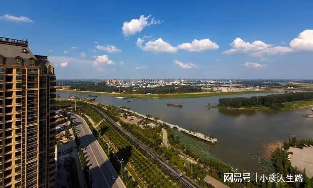 這對「雙胞胎」省,不但版圖「長得像」,地貌風物也如出一轍