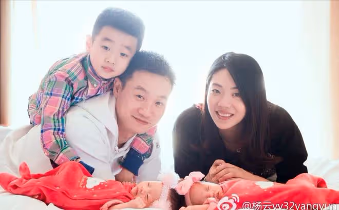 楊雲罕曬孕期照，為雙胞胎女兒慶生，楊陽洋承諾會保護妹妹有擔當