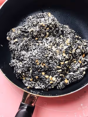 芝麻（花生）牛扎糖