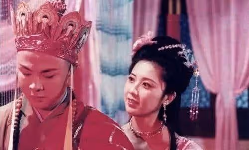 女兒國國王朱琳，曾與「唐僧」徐少華傳緋聞，至今仍無心無女！