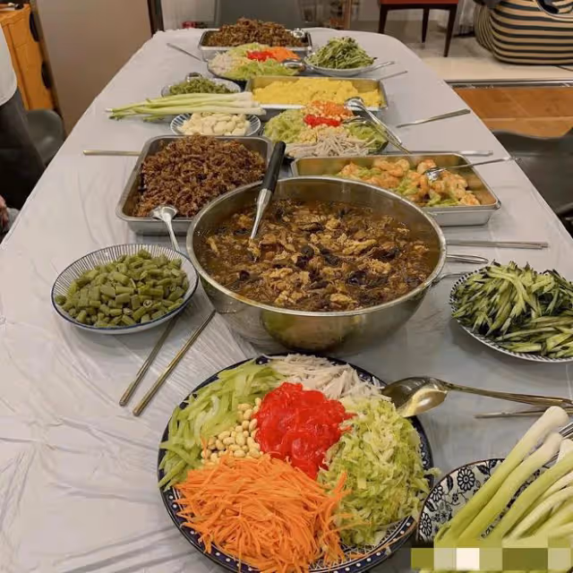郭德綱50大壽派頭足！徒子徒孫齊祝賀，生日宴、賀禮讓人移不開眼