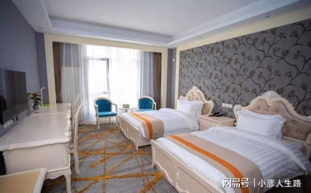 在外旅遊,男女「拼房住」真的靠譜嗎?有人說出真實經歷,很現實