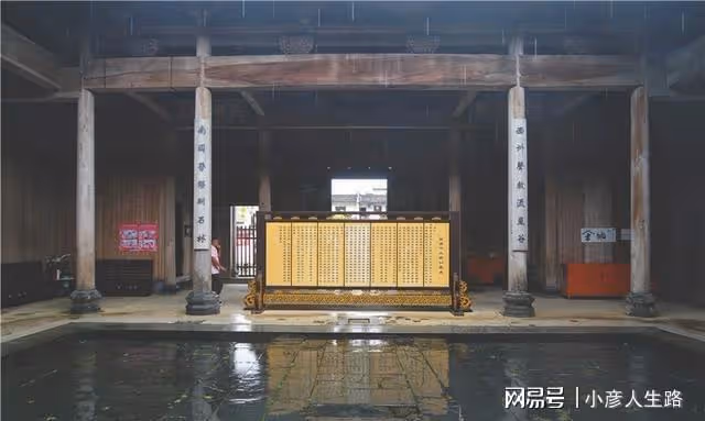 解密安徽皖南神秘古村,36眼井72條巷布局如迷宮,周潤發專程來此
