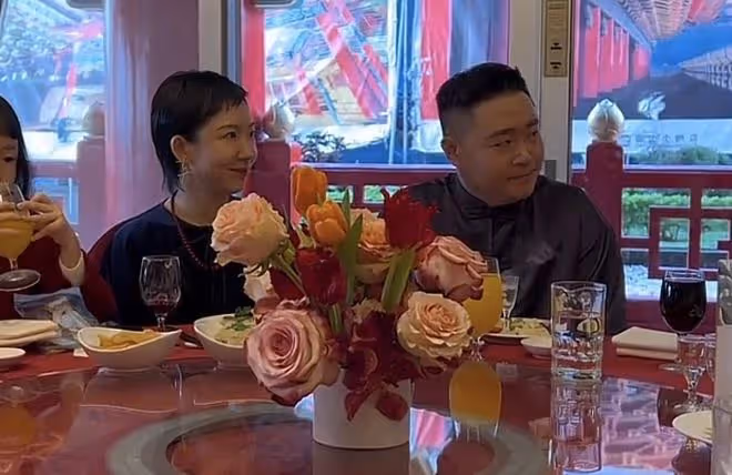 郝劭文回台辦婚禮，與二婚妻子穿著樸素，席開5桌宴請李立群等人