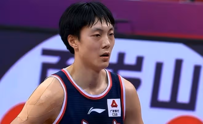 廣東vs遼寧:胡明軒&付豪迎救贖之戰,王薪凱靠遼粵戰領工資