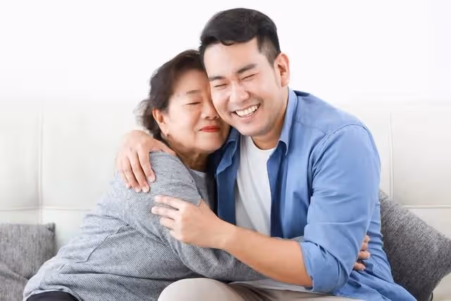 「我們都是為你好」,兒子哭求:媽,你們再不走,我的家就沒了