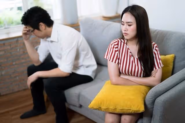 「我媽好心來幫忙帶孩子,你還不領情」,丈夫:你媽再不走,我走