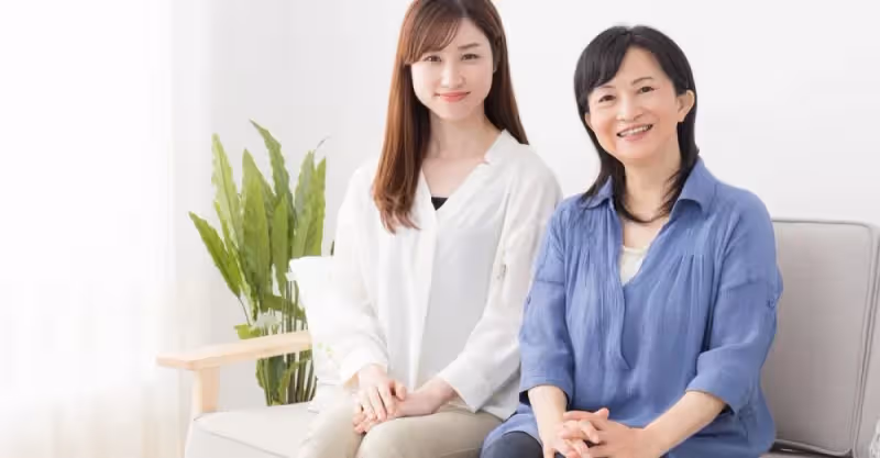 「咱媽摔壞了，你請假伺候她。」老婆怒懟：你付我工資我就伺候