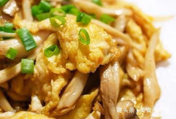 雞蛋不要再炒柿子了，用「它」搭配更香更鮮美，鮮嫩多汁又營養