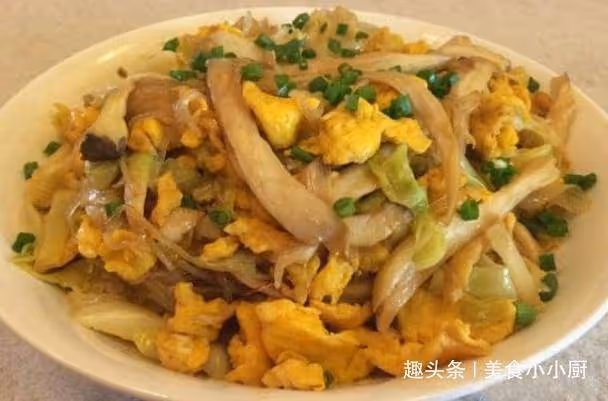 雞蛋不要再炒柿子了，用「它」搭配更香更鮮美，鮮嫩多汁又營養