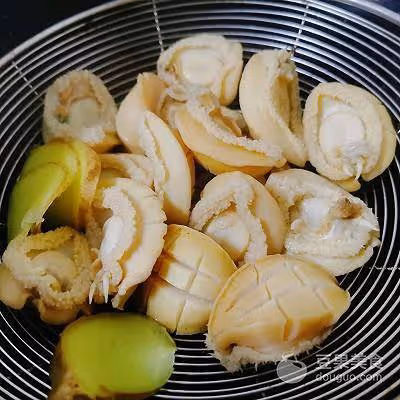 鮑魚燜肉的做法