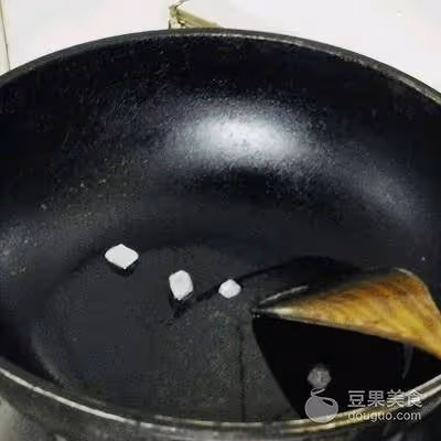 鮑魚燜肉的做法