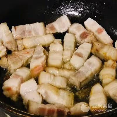 鮑魚燜肉的做法