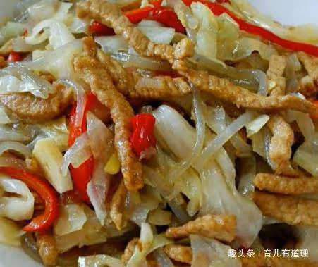 酸爽開胃葷素搭配，營養又美味，做法非常簡單孩子每次要吃兩碗飯