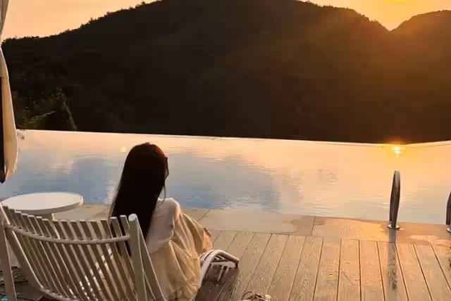 我和我哥最怕我媽那些朋友來我家拜年,每次都攪得我家雞犬不寧