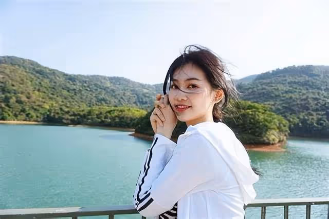 秘密拍拖?TVB力捧小花與搭檔被指關係密切,二人疑拍劇假戲真做