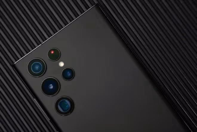 再降1700元,三星Galaxy S22 Ultra鉚足了勁,對用戶很厚道